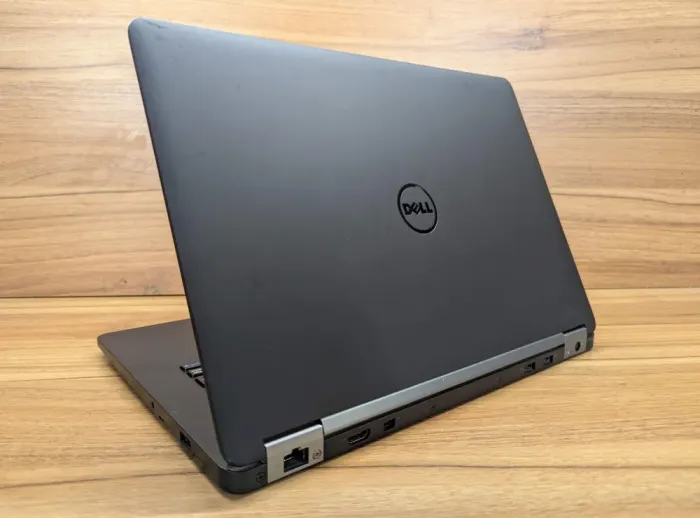 Ультрабук Dell Latitude E7470 / 14" (1920x1080) IPS / Intel Core i7-6600U (2 (4) ядра по 2.6 - 3.4 GHz) / 8 GB DDR4 / 256 GB SSD / Intel HD Graphics 520 / WebCam / Windows 10 б/в - зображення 7