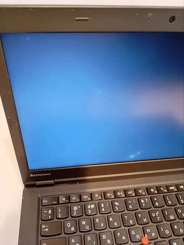 Ноутбук Б-клас Lenovo ThinkPad T440p / 14" (1366x768) TN / Intel Core i5-4200U (2 (4) ядра по 1.6 - 2.6 GHz) / 8 GB DDR3 / 120 GB SSD / nVidia GeForce GT 730M, 2 GB DDR3, 64-bit / WebCam / АКБ не тримає б/в - зображення 11