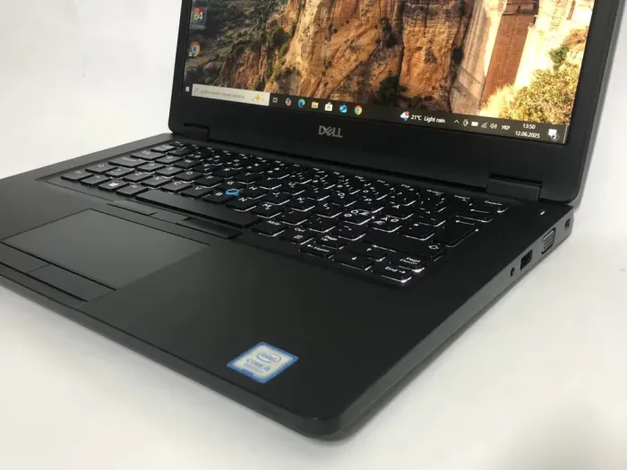 Ультрабук Dell Latitude 5490 / 14" (1920x1080) IPS / Intel Core i5-8250U (4 (8) ядра по 1.6 - 3.4 GHz) / 8 GB DDR4 / 256 GB SSD / Intel UHD Graphics 620 / WebCam / Win 10 Pro б/в - зображення 8