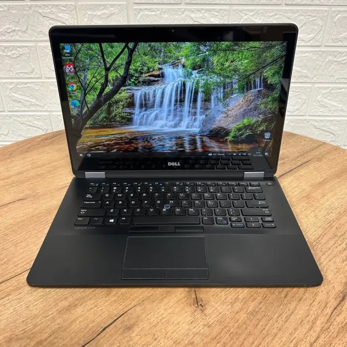 Ультрабук Dell Latitude E7470 / 14" (2560x1440) IPS Touch / Intel Core i7-6600U (2 (4) ядра по 2.6 - 3.4 GHz) / 8 GB DDR4 / 256 GB SSD / Intel HD Graphics 520 / WebCam б/в - зображення 2