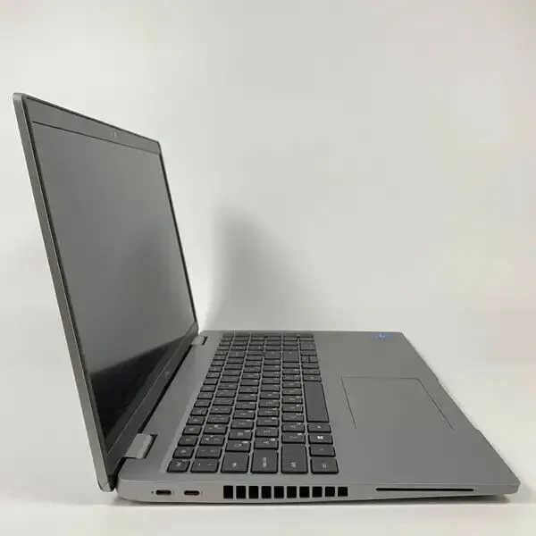 Ультрабук Б-клас Dell Latitude 5520 / 15.6" (1920x1080) IPS / Intel Core i5-1145G7 (4 (8) ядра по 2.6 - 4.4 GHz) / 16 GB DDR4 / 512 GB SSD / Intel Iris Xe Graphics / WebCam / HDMI б/в - зображення 4
