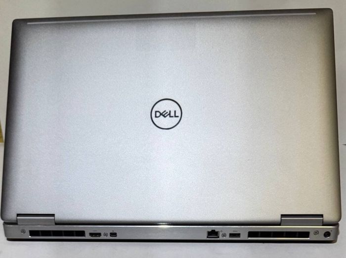 Мобільна робоча станція Dell Precision 7740 / 17,3" (1920x1080) IPS / Intel Core i7-9750H (6 (12) ядер по 2,6 - 4,5 ГГц) / 32 ГБ DDR4 / 512 ГБ SSD / nVidia Quadro RTX 3000, 6 ГБ GDDR6, 192-біт / WebCam б/в - зображення 9