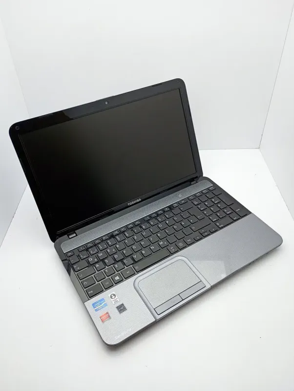 Ноутбук Б-клас Toshiba L850 / 15.6" (1366x768) TN / Intel Core i5-3210M (2 (4) ядра по 2.5 - 3.1 GHz) / 6 GB DDR3 / 1000 GB HDD / AMD Radeon HD 7600M, 1 GB GDDR3, 64-bit / WebCam б/в - зображення 3