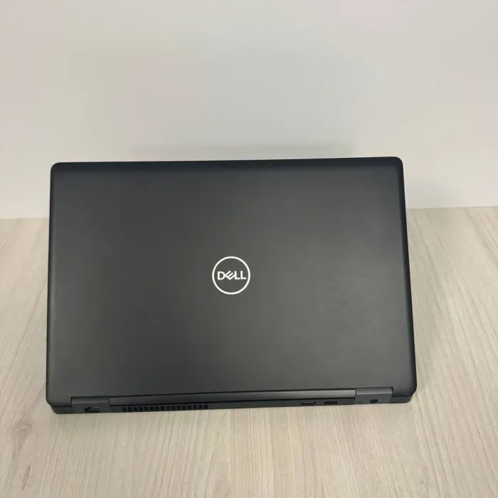 Ігровий ноутбук Dell Latitude 5591 / 15,6" (1920x1080) IPS / Intel Core i7-8850H (6 (12) ядер по 2,6 - 4,3 ГГц) / 16 ГБ DDR4 / 512 ГБ SSD NVMe / nVidia GeForce MX130, 2 ГБ DDR5, 64-біт / WebCam б/в - зображення 3