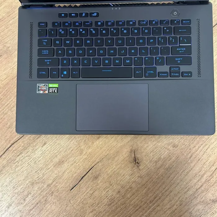 Ігровий ультрабук Б-клас Asus ROG Zephyrus G15 GA503QS / 15.6" (2560x1440) IPS / AMD Ryzen 9 5900HS (8 (16) ядер по 3.0 - 4.6 GHz) / 16 GB DDR4 / 1000 GB SSD / nVidia GeForce RTX 3080, 8 GB GDDR6, 256-bit б/в - зображення 7