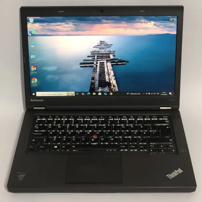 Ноутбук Lenovo ThinkPad T440p / 14" (1920x1080) IPS / Intel Core i5-4300M (2 (4) ядра 2,6 - 3,3 ГГц) / 16 ГБ DDR3 / 256 ГБ SSD / nVidia GeForce GT 730M, 1 ГБ DDR3, 128-біт / Web-камера / DVD-ROM / Win 10 Pro б/в - зображення 2