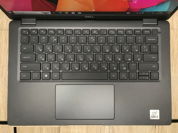 Ультрабук Б-клас Dell Latitude 7410 / 14" (1920x1080) IPS / Intel Core i5-10210U (4 (8) ядра по 1.6 - 4.2 GHz) / 8 GB DDR4 / 256 GB SSD M.2 / Intel UHD Graphics / WebCam / Fingerprint / USB 3.2 / HDMI / Windows 10 б/в - зображення 4