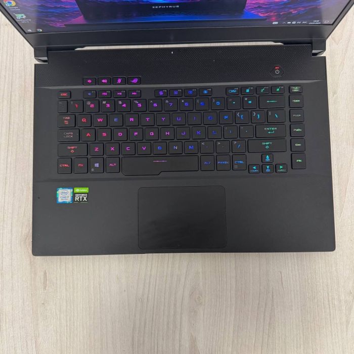 Ігровий ноутбук Asus ROG Zephyrus S15 GX502GW / 15.6" (1920x1080) IPS / Intel Core i7-9750H (6 (12) ядер по 2.6 - 4.5 GHz) / 16 GB DDR4 / 512 GB SSD M.2 / nVidia GeForce RTX 2070, 8 GB GDDR6, 256-bit / WebCam б/в - зображення 7