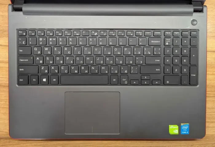 Ноутбук Б-клас Dell Inspiron 5558 / 15.6" (1366x768) TN / Intel Core i5-5200U (2 (4) ядра по 2.2 - 2.7 GHz) / 8 GB DDR3 / 240 GB SSD / nVidia GeForce 920M, 2 GB DDR3, 64-bit / WebCam / Windows 10 б/в - зображення 6