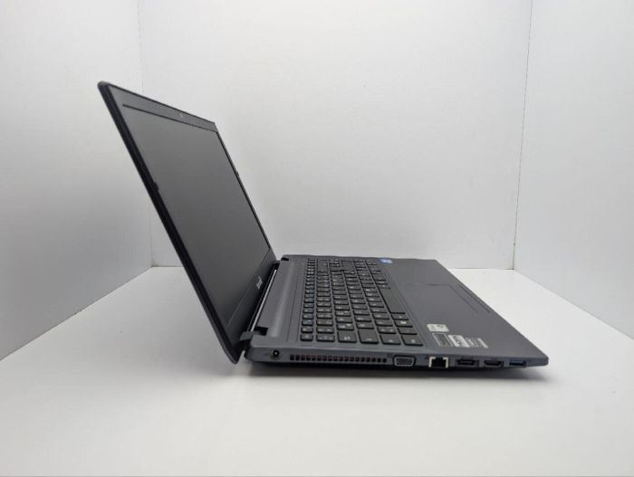 Ноутбук Terra Mobile 1548 / 15.6" (1920x1080) TN / Intel Core i3-4000M (2 (4) ядра по 2.4 GHz) / 8 GB DDR3 / 240 GB SSD / nVidia GeForce GT 740M, 2 GB GDDR3, 64-bit / WebCam / DVD-ROM б/в - зображення 4