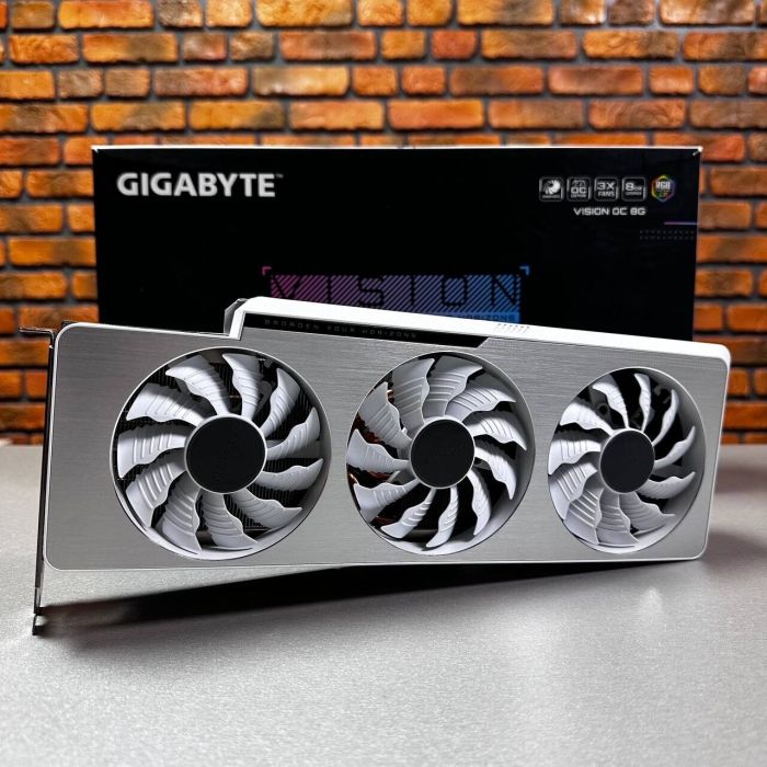 Дискретна відеокарта Gigabyte GeForce RTX 3070 Ti Vision OC 8G, 8 GB GDDR6X, 256-bit / 2x HDMI, 2x DisplayPort / Коробка / (GV-N307TVISION OC-8GD) б/в - зображення 2
