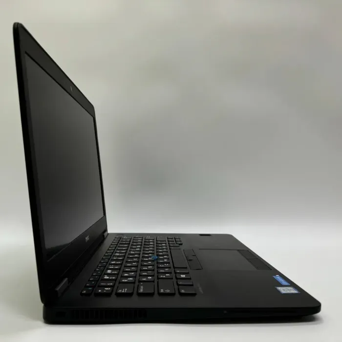 Ультрабук Б-клас Dell Latitude E7470 / 14" (1920x1080) IPS / Intel Core i7-6600U (2 (4) ядра по 2.6 - 3.4 GHz) / 16 GB DDR4 / 256 GB SSD / Intel HD Graphics 520 / WebCam / Win 11 Pro б/в - зображення 4