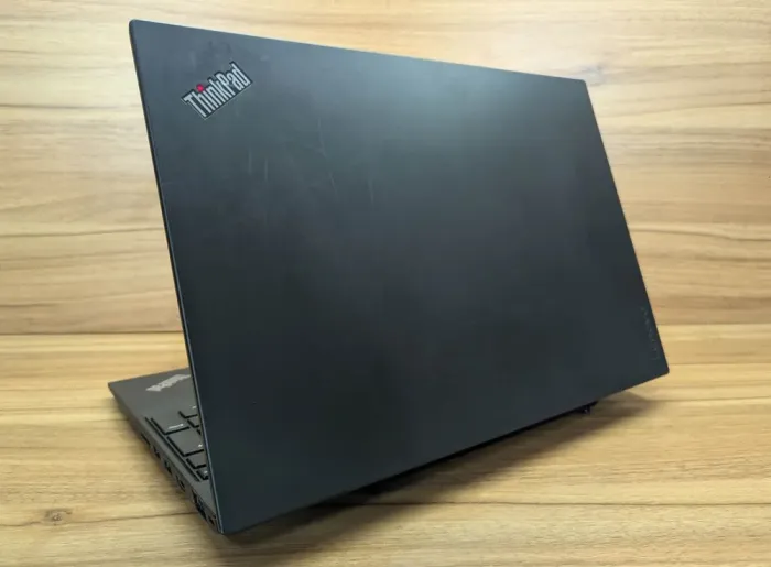 Мобільна робоча станція Lenovo ThinkPad P51s / 15.6" (1920x1080) IPS / Intel Core i7-7600U (2 (4) ядра по 2.8 - 3.9 GHz) / 16 GB DDR4 / 480 GB SSD / nVidia Quadro M520, 2 GB GDDR5, 64-bit / WebCam / Windows 10 б/в - зображення 6
