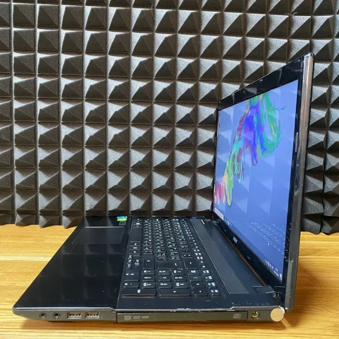 Ноутбук Б-клас Acer Aspire V3-772G / 17.3" (1600x900) TN / Intel Core i7-4702MQ (4 (8) ядра по 2.2 - 3.2 GHz) / 32 GB DDR3 / 120 GB SSD / nVidia GeForce GT 750M, 2 GB GDDR5, 128-bit / WebCam / DVD-ROM б/в - зображення 6