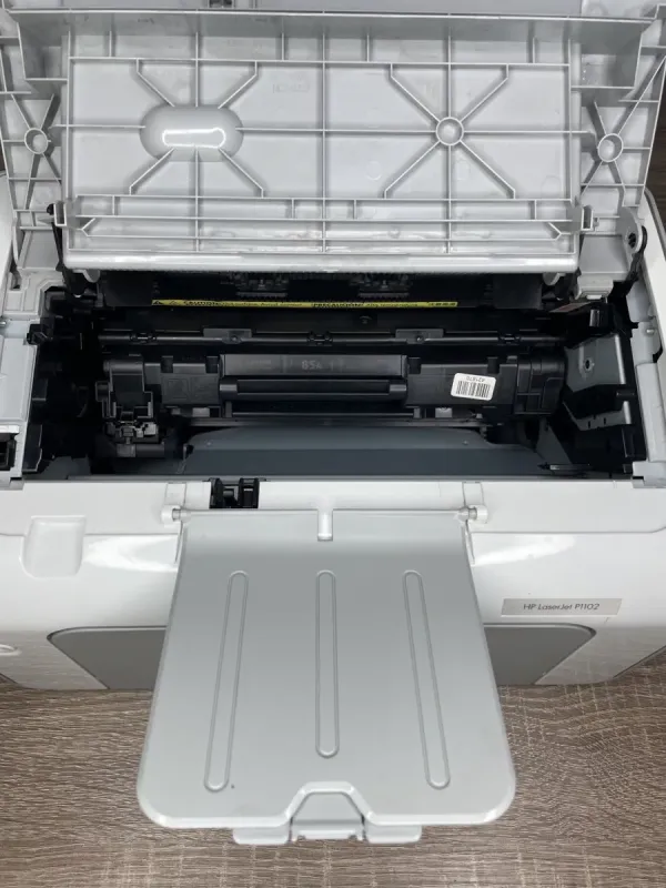 Принтер HP LaserJet Pro P1102 / лазерний монохромний друк / 600x600 dpi / A4 / 18 стор. хв / USB 2.0 б/в - зображення 4