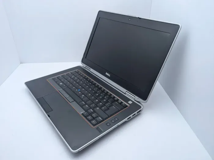 Ноутбук Dell Latitude E6420 / 14" (1600x900) TN / Intel Core i7-2620M (2 (4) ядра по 2.7 - 3.4 GHz) / 8 GB DDR3 / 128 GB SSD / Intel HD Graphics 3000 / WebCam б/в - зображення 4