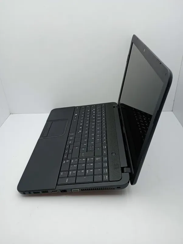Ноутбук Toshiba C50 / 15.6" (1366x768) TN / AMD E2-1800 (2 ядра по 1.7 GHz) / 6 GB DDR3 / 320 GB HDD / AMD Radeon HD 8240 Graphics / WebCam б/в - зображення 6