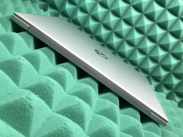 Ноутбук Б-класс HP ProBook 450 G6 / 15.6" TN / Core i3-8145U (2(4) ядра по 2.1-3.9 GHz) / 8GB DDR4 / 250GB SSD / UHD Graphics 620 / WebCam / USB 3.1 / HDMI б/в - зображення 7