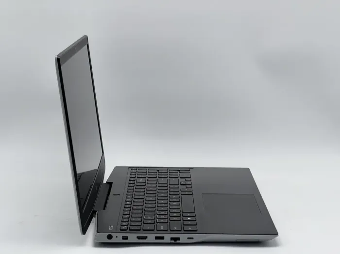 Ігровий ноутбук Б-класу Dell G5 5505 / 15,6" (1920x1080) IPS / AMD Ryzen 7 4800H (8 (16) ядер по 2.9 - 4.2 GHz) / 16 GB DDR4 / 960 GB SSD / AMD Radeon RX 5600M, 6 GB GDDR6, 192-bit / WebCam б/в - зображення 3