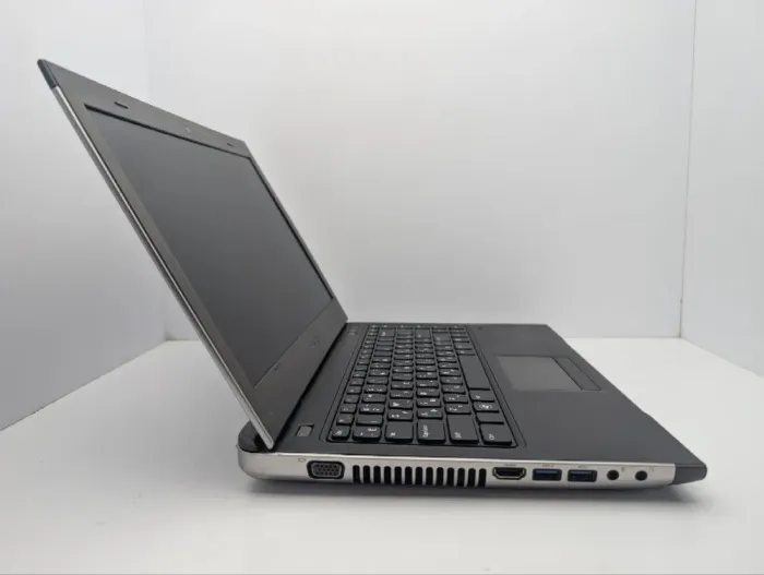 Ноутбук Б-клас Dell Vostro 3460 / 14" (1366x768) TN / Intel Core i5-3210M (2 (4) ядра по 2,5 - 3,1 ГГц) / 8 ГБ DDR3 / 500 ГБ HDD / nVidia GeForce GT 630M, 1 ГБ GDDR5, 128-bit / WebCam / DVD-ROM / Без АКБ б/в - зображення 4