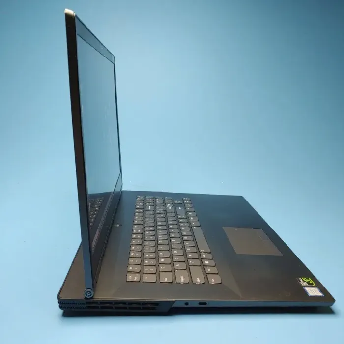 Ігровий ноутбук Б-клас Lenovo Legion Y730-17ICH / 17.3" (1920x1080) IPS / Intel Core i5-8300H (4 (8) ядра по 2.3 - 4.0 GHz) / 16 GB DDR4 / 1000 GB SSD / nVidia GeForce GTX 1050 Ti, 4 GB GDDR5, 128-bit / WebCam / Win 10 Home б/в - зображення 3