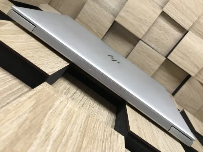 Ультрабук Б-клас HP EliteBook 840 G5 / 14" (1920x1080) IPS / Intel Core i5-7300U (2 (4) ядра по 2.6 - 3.5 GHz) / 8 GB DDR4 / 256 GB SSD M.2 / Intel HD Graphics 620 / WebCam / HDMI б/в - зображення 7