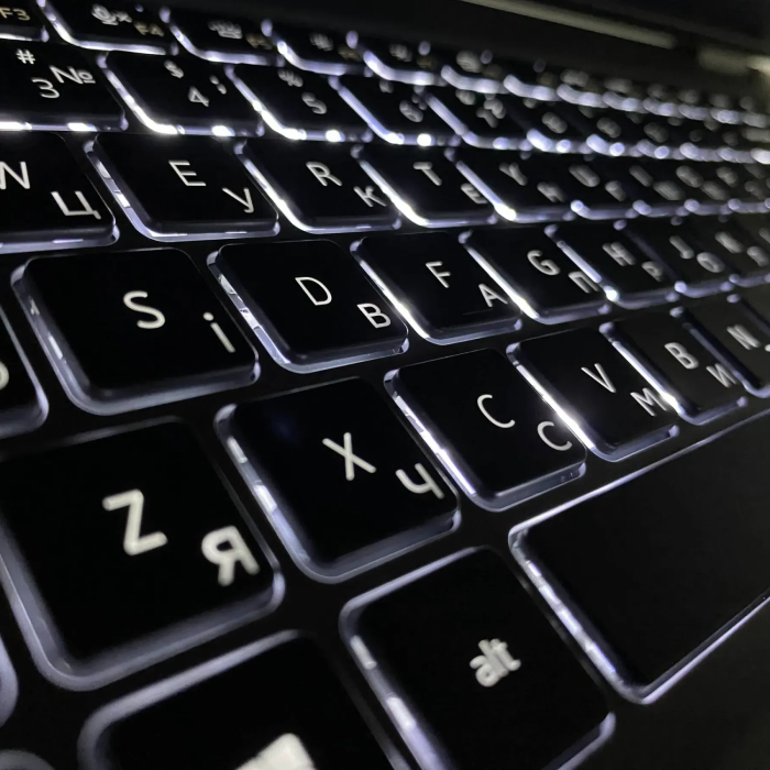 Ультрабук Б-клас Dell Latitude 5520 / 15.6" (1920x1080) IPS / Intel Core i5-1135G7 (4 (8) ядра по 2.4 - 4.2 GHz) / 16 GB DDR4 / 256 GB SSD / Intel Iris Xe Graphics / WebCam / HDMI б/в - зображення 6