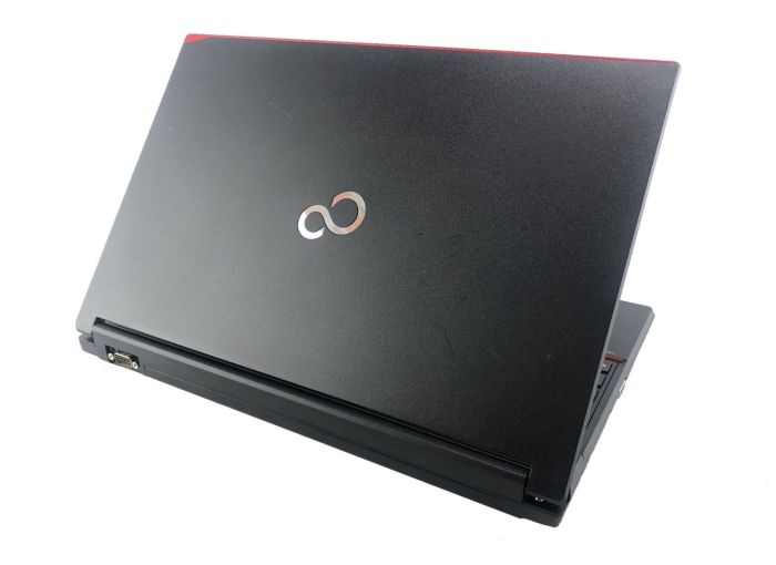 Ноутбук Fujitsu LifeBook E556 / 15.6" (1920x1080) IPS / Intel Core i5-6200U (2 (4) ядра по 2.3 - 2.8 GHz) / 8 GB DDR4 / 240 GB SSD / Intel HD Graphics 520 / WebCam / DVD-ROM б/в - изображение 4