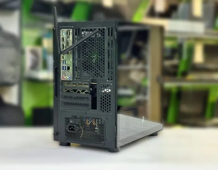 Ігровий ПК 1stPlayer D3-3F2-Plus Tower / Intel Core i3-10100F (4 (8) ядра по 3.6 - 4.3 GHz) / 16 GB DDR4 / 512 GB SSD / AMD Radeon RX 5500 XT, 8 GB GDDR6, 128-bit / 600W / Win 10 б/в - зображення 3