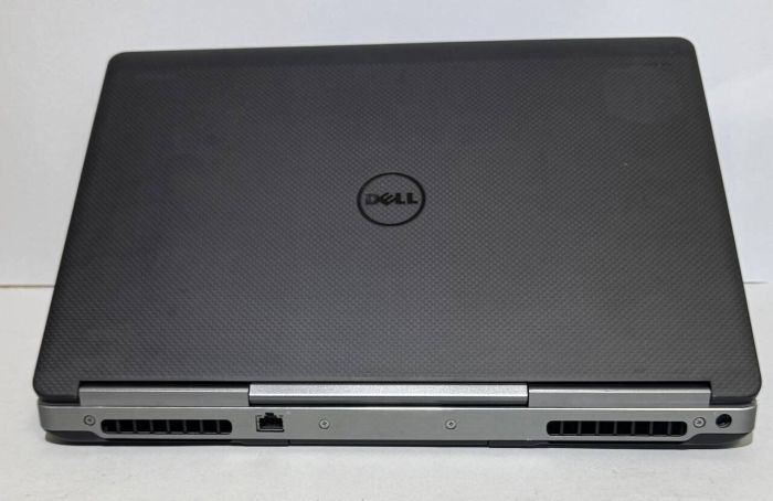 Мобільна робоча станція Dell Precision 7520 / 15,6" (1920x1080) IPS / Intel Core i7-7820HQ (4 (8) ядра по 2,9 - 3,9 ГГц) / 16 ГБ DDR4 / 256 ГБ SSD / nVidia Quadro M1200, 4 ГБ GDDR5, 128-біт / WebCam б/в - зображення 4