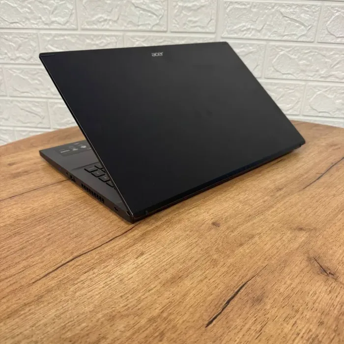 Ноутбук Б-клас Acer Aspire 7 A715-76 / 15.6" (1920x1080) IPS / Intel Core i7-12700H (14 (20) ядер по 3.5 - 4.7 GHz) / 16 GB DDR4 / 512 GB SSD / Intel Iris Xe Graphics / WebCam б/в - зображення 6