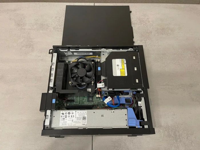 Комп'ютер Dell OptiPlex 3020 SFF / Intel Core i3-4160 (2 (4) ядра по 3.6 GHz) / 8 GB DDR3 / 128 GB SSD / Intel HD Graphics 4400 / DVD-RW / DisplayPort б/в - зображення 6