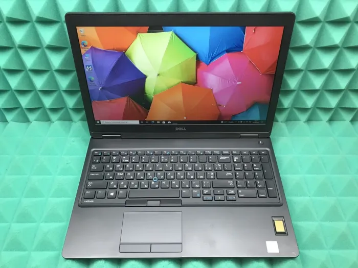 Ноутбук Б-клас Dell Latitude 5580 / 15.6" (1920x1080) IPS / Intel Core i5-6440HQ (4 ядра по 2.6 - 3.5 GHz) / 8 GB DDR4 / 256 GB SSD / Intel HD Graphics 530 / Fingerprint / HDMI / Windows 10 б/в - зображення 2