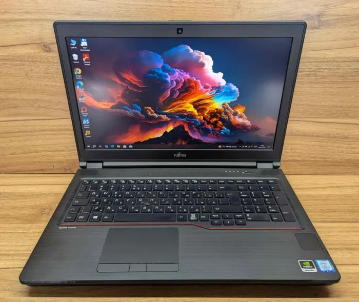 Мобільна робоча станція Б-клас Fujitsu Celsius H780 / 15.6" (1920x1080) IPS / Intel Core i7-8750H (6 (12) ядер по 2.2 - 4.1 GHz) / 32 GB DDR4 / 512 GB SSD / nVidia Quadro P600, 4 GB GDDR5, 128-bit / HDMI / WebCam / Windows 10 б/в - зображення 2