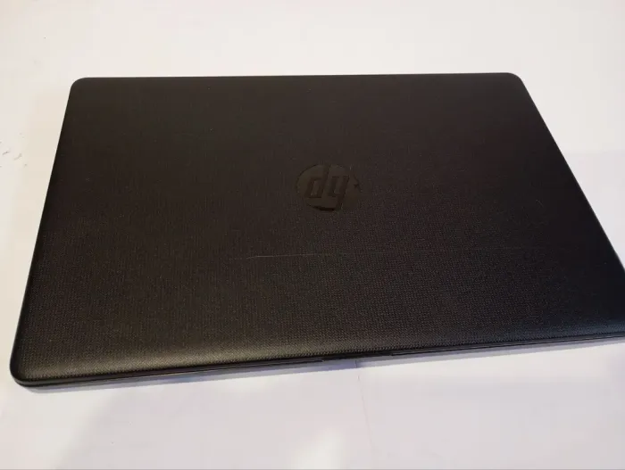 Ноутбук Б-клас HP 15-ra047ur / 15.6" (1366x768) TN / Intel Celeron N3060 (2 ядра по 1.6 - 2.48 GHz) / 8 GB DDR3 / 256 GB SSD / Intel HD Graphics / WebCam / АКБ не держит б/в - зображення 6