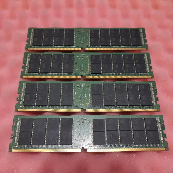 Комплект: Серверна оперативна пам'ять Samsung / 256 GB (4x64 GB) / 2Rx4 PC4-2933Y / DDR4 ECC / 2933 MHz б/в - зображення 3