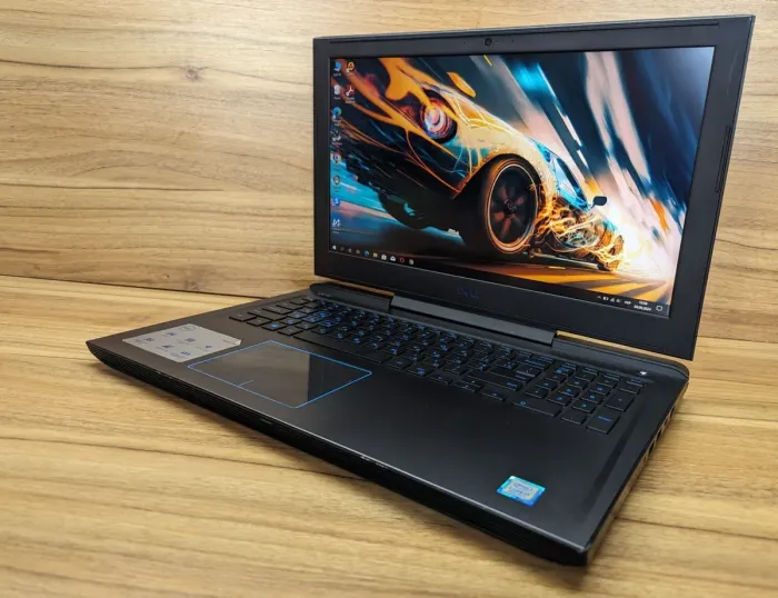 Ігровий ноутбук Dell G7 7588 / 15.6" (1920x1080) IPS / Intel Core i7-8750H (6 (12) ядер по 2.2 - 4.1 GHz) / 16 GB DDR4 / 256 GB SSD + 1000 GB HDD / nVidia GeForce GTX 1060, 6 GB GDDR5, 192-bit / WebCam / Windows 10 б/в - зображення 5