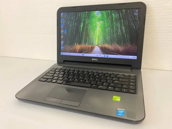 Ноутбук Б-клас Dell Latitude 3440 / 14" (1366x768) TN / Intel Core i5-4210U (2 (4) ядра по 1.7 - 2.7 GHz) / 8 GB DDR3 / 240 GB SSD / nVidia GeForce GT 740M, 2 GB DDR3, 64-bit / WebCam / DVD-RW б/в - зображення 2