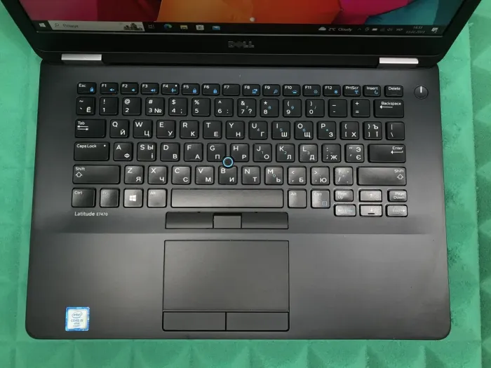 Ультрабук Б-класс Dell Latitude E7470 / 14" IPS / Core i5-6300U (2(4) ядра по 2.4-3 GHz) / 8GB DDR4 / 240GB SSD M.2 / HD Graphics 520 / WebCam / HDMI / miniDP / Win 10 б/в - зображення 4