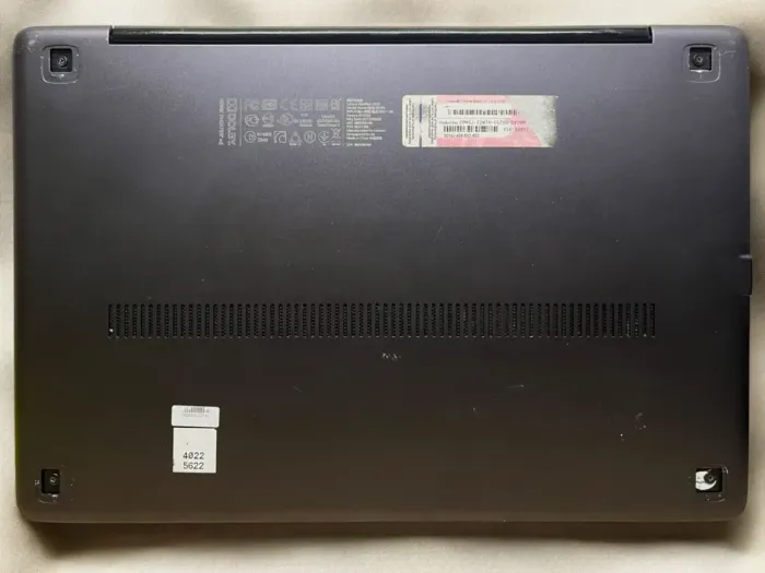 Ноутбук Lenovo IdeaPad U310 / 13,3" (1366x768) TN / Intel Core i3-2365M (2 (4) ядра по 1,4 ГГц) / 4 ГБ DDR3 / 128 ГБ SSD / Intel HD Graphics 3000 / WebCam / АКБ не працює б/в - зображення 8