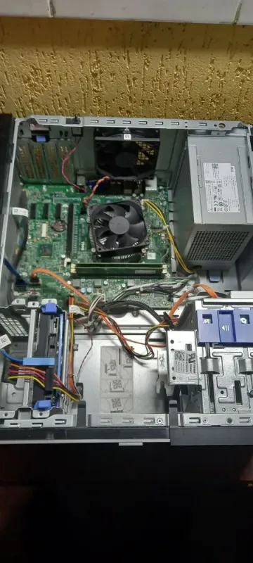 Комп'ютер Dell OptiPlex 3020 Tower / Core i3-4160 (2(4) ядра по 3.6GHz) / 8GB DDR3 / 320GB HDD /HD Graphics 4400 / DVD-ROM  б/в - зображення 5