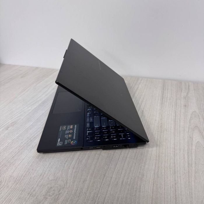 Ігровий ноутбук Б-класу Asus Vivobook Pro 15 OLED N6506MU / 15,6" (2560x1440) OLED / Intel Core Ultra 9 185H (16 (22) ядер по 2,3 - 5,1 ГГц) / 24 ГБ DDR5 / 2000 ГБ SSD NVMe / nVidia GeForce RTX 4060, 8 ГБ GDDR6, 128-біт / WebCam б/в - зображення 7