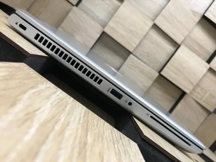 Ноутбук Б-клас HP Probook 640 G4 / 14" (1366x768) TN / Intel Core i5-8350U (4 (8) ядра по 1.7 - 3.6 GHz) / 8 GB DDR4 / 256 GB SSD M.2 / Intel UHD Graphics 620 / WebCam / Fingerprint б/в - зображення 5