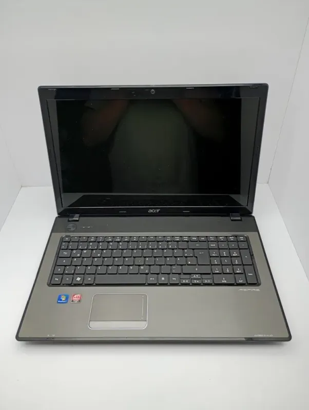 Ноутбук Acer 7741 / 17.3" (1600x900) TN / Intel Core i5-460M (2 (4) ядра по 2.53 - 2.8 GHz) / 6 GB DDR3 / 500 GB HDD / AMD Radeon HD 5000, 1 GB GDDR3, 128-bit / WebCam б/в - зображення 2