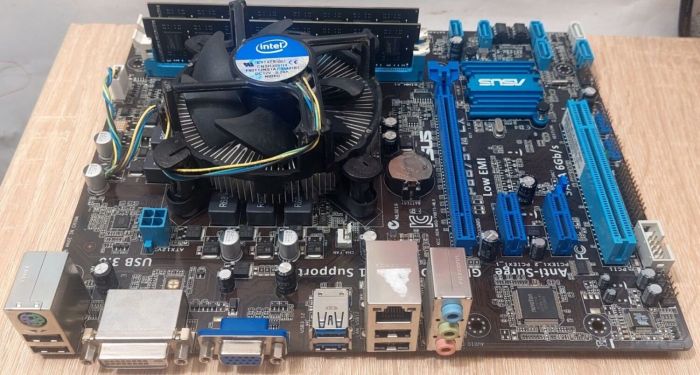 Комплект: Материнська плата Asus P8B75-M LX / LGA1155 / Intel Core i7-2600 (4 (8) ядра по 3.4 - 3.8 GHz) / 16 GB DDR3 / Intel HD Graphics 2000 + Кулер б/в - зображення 3