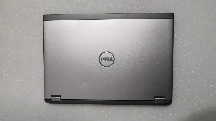 Ультрабук Dell Vostro / 13.3" TN / Core i5-3317U (2(4) ядра по 1.7-2.6 GHz) / 4GB DDR3 / 120GB SSD / HD Graphics 4000 / WebCam / HDMI б/в - зображення 7