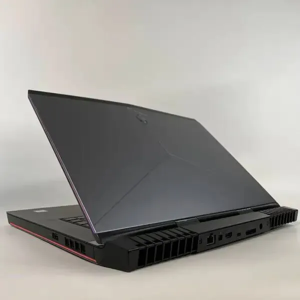 Ігровий ноутбук Dell Alienware 15 R3 / 15.6" (1920x1080) IPS / Intel Core i7-7700HQ (4 (8) ядра по 2.8 - 3.8 GHz) / 16 GB DDR4 / 512 GB SSD / nVidia GeForce GTX 1070, 8 GB GDDR5, 256-bit / WebCam / HDMI б/в - зображення 8