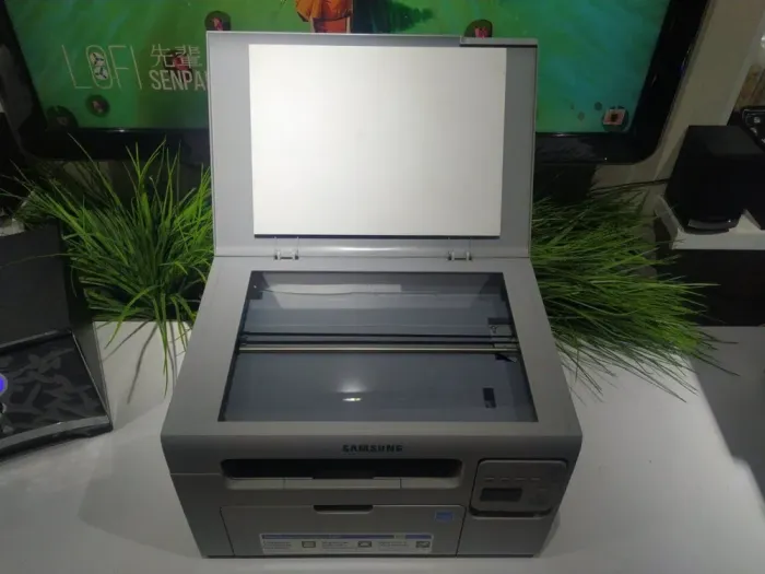 БФП Samsung SCX-3400 / лазерний монохромний друк чорно-білий / 1200x1200 dpi / А4 / 20 стор/хв / 1x USB 2.0, 1x Type-B б/в - зображення 3