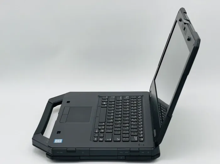 Захищений ноутбук Dell Latitude 14 Rugged 5414 / 14" (1366x768) TN / Intel Core i5-6300U (2 (4) ядра по 2.4 - 3.0 GHz) / 16 GB DDR3 / 240 GB SSD / Intel HD Graphics 520 / WebCam б/в - зображення 4