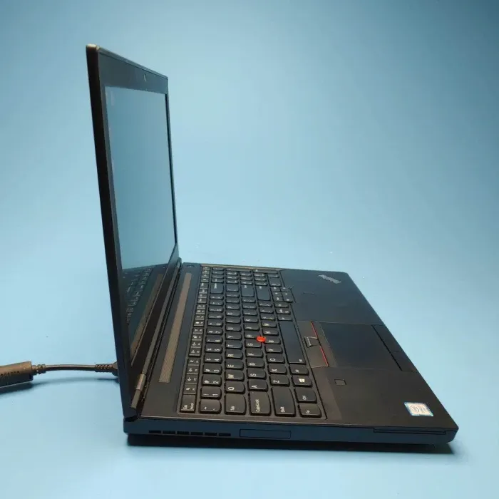 Мобільна робоча станція Б-клас Lenovo ThinkPad P50 / 15.6" (1920x1080) IPS / Intel Core i7-6700HQ (4 (8) ядра по 2.6 - 3.5 GHz) / 16 GB DDR4 / 512 GB SSD / nVidia Quadro M1000M, 4 GB GDDR5, 128-bit / WebCam /Win 10 Pro б/в - зображення 3